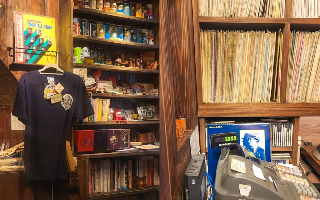 도쿄 분위기 좋은 카페 진보초 밀롱가 누오바 내부